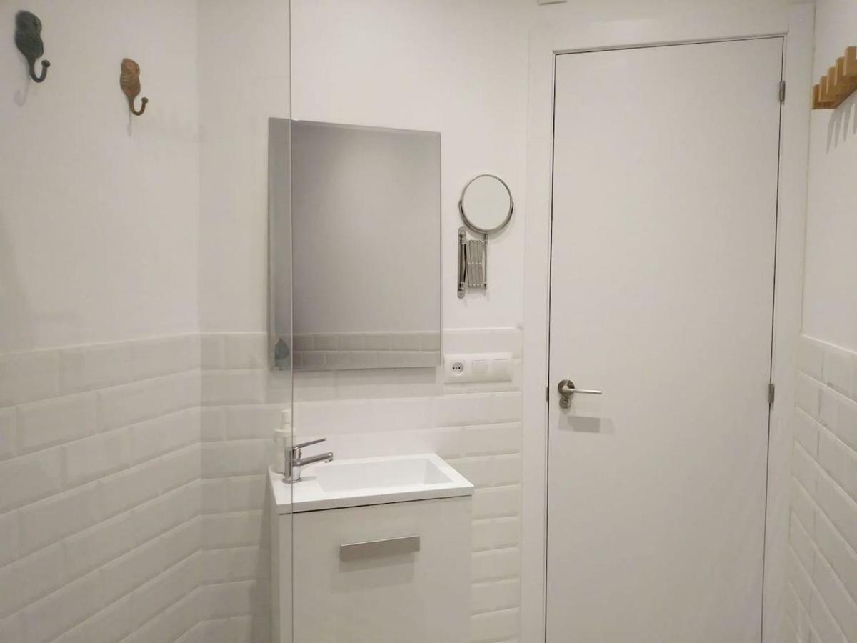 En Corts Flat Apartment Valencia Exterior photo